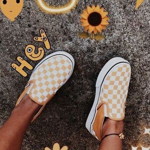 Meet your Posher, Briana